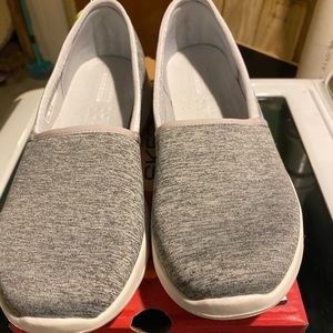 Women’s Skechers Sz 9 Go Joy Walk